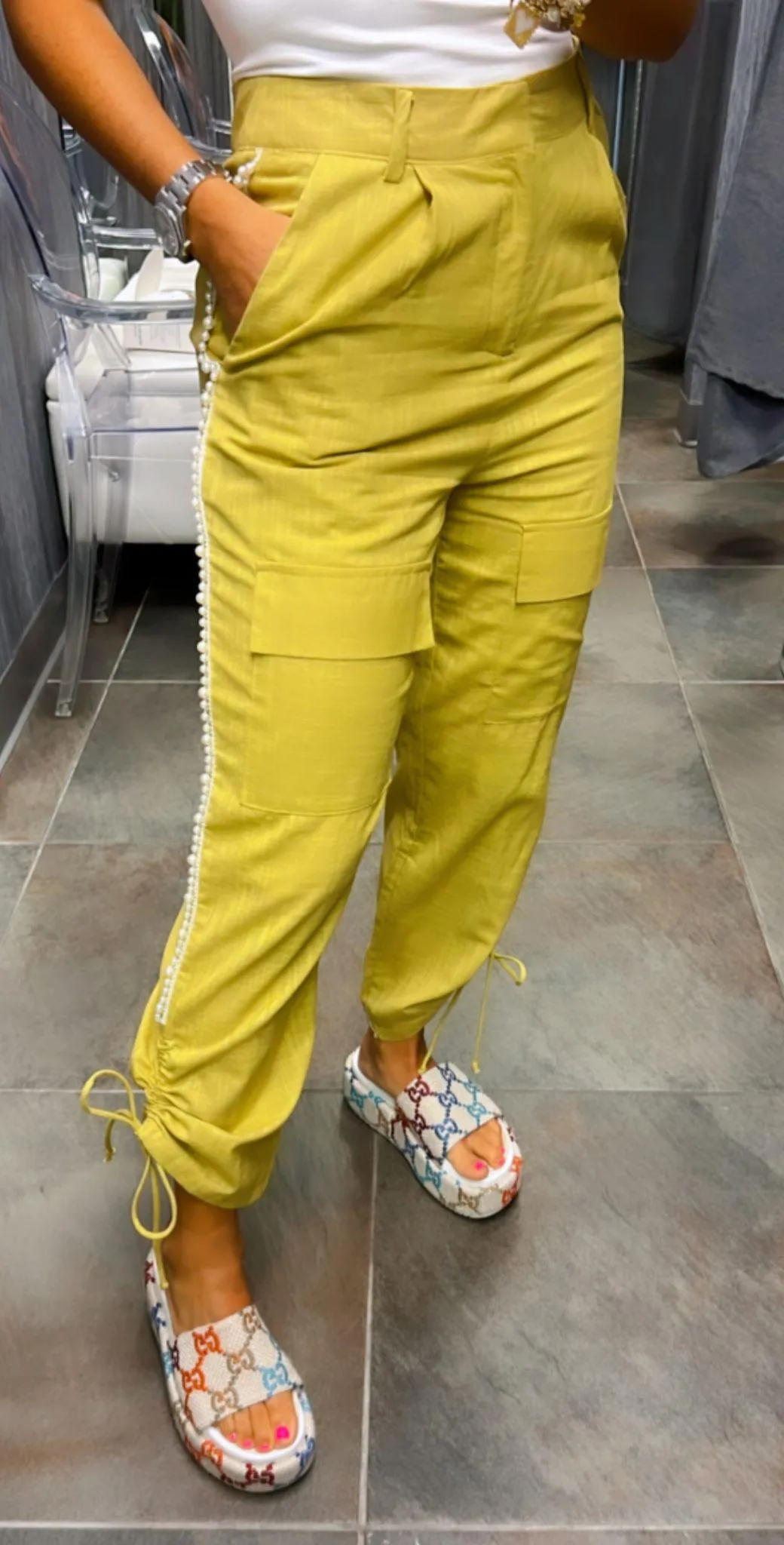 3143 Jogger pants with pearls on sides