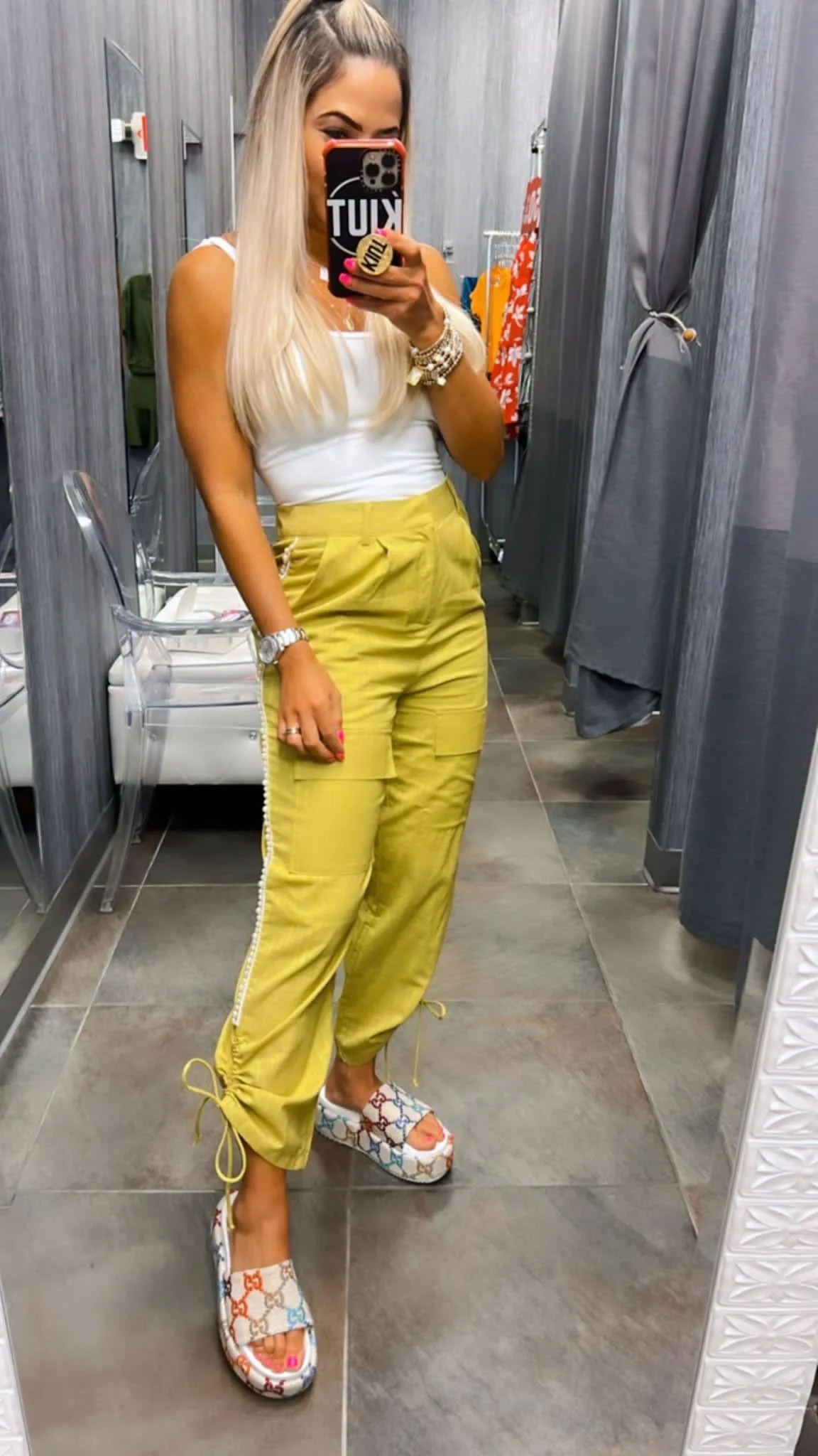 3143 Jogger pants with pearls on sides