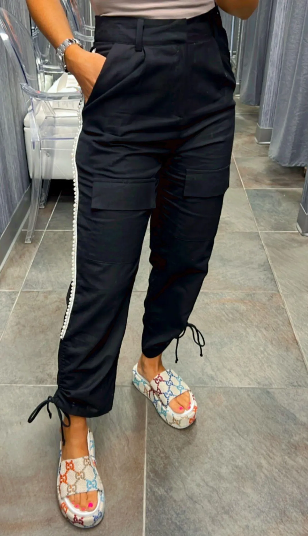 3143 Jogger pants with pearls on sides