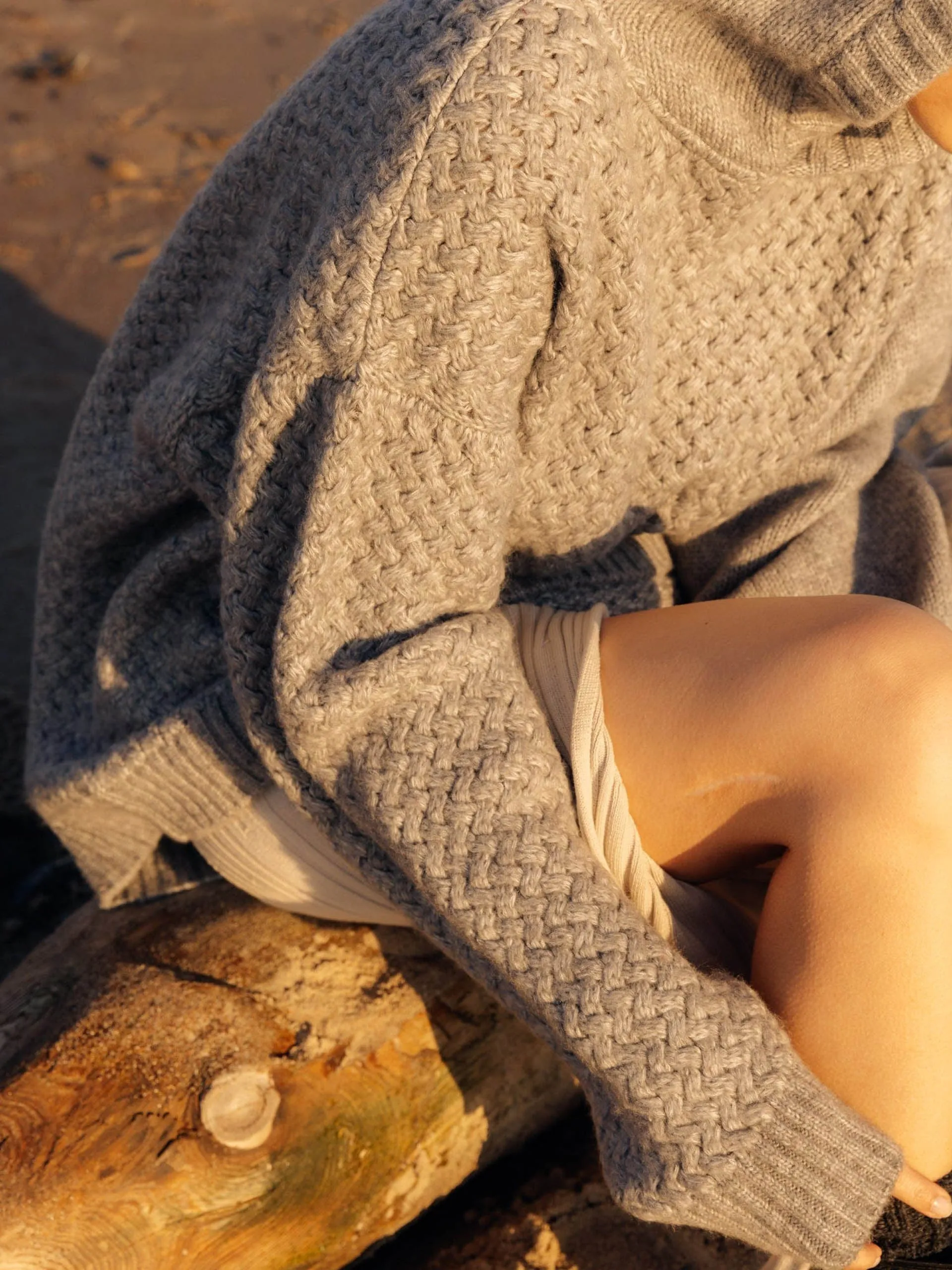 Žilvinas fog grey merino wool hoodie