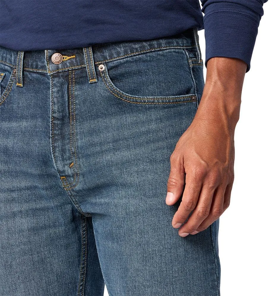 Signature by Levi Strauss & Co. Gold Label Men's Relaxed Fit Flex Jeans